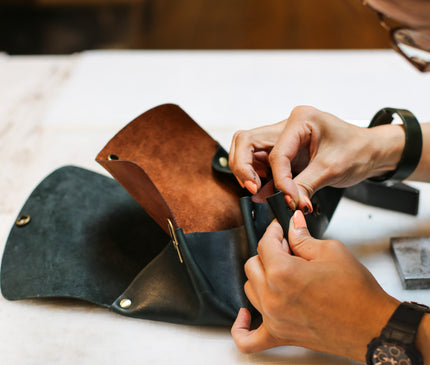 Leather Classes & Group Workshops for Foreigners